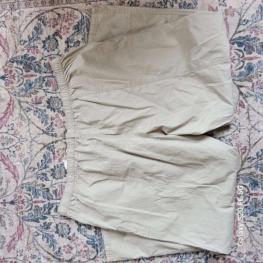 Plus Size H&M Divided Khaki Wide Leg Pants Plus Size - Picture 4 of 11